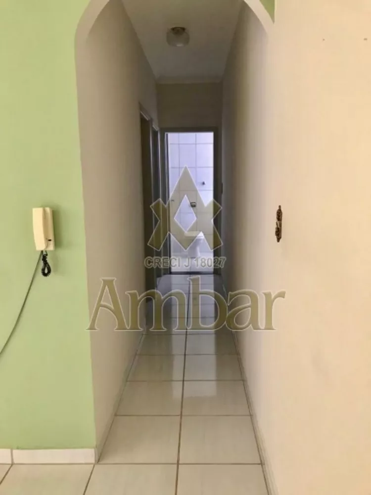 Apartamento à venda com 2 quartos, 67m² - Foto 2