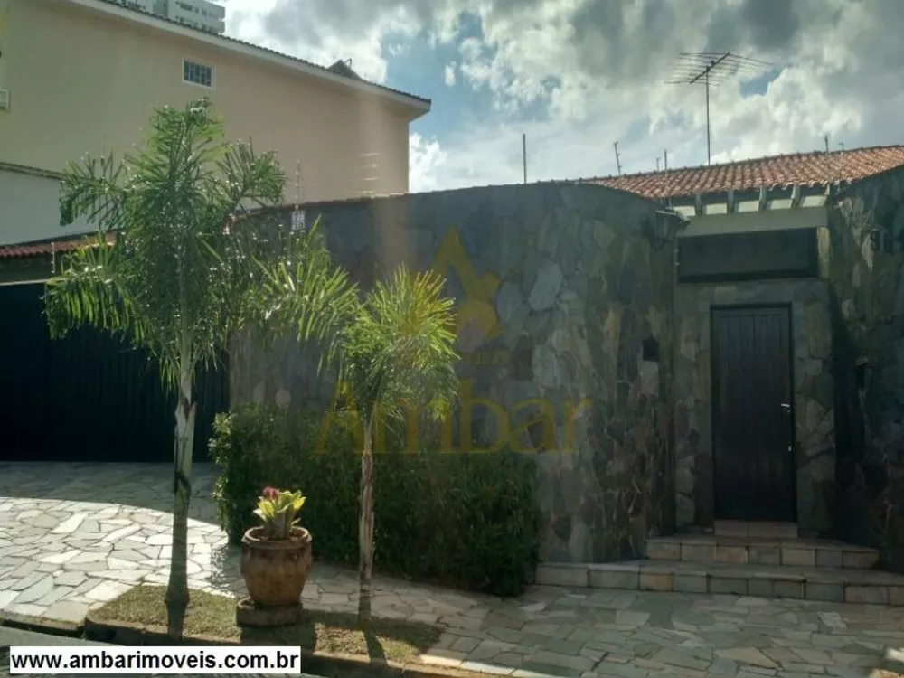 Casa à venda e aluguel com 4 quartos, 590m² - Foto 4