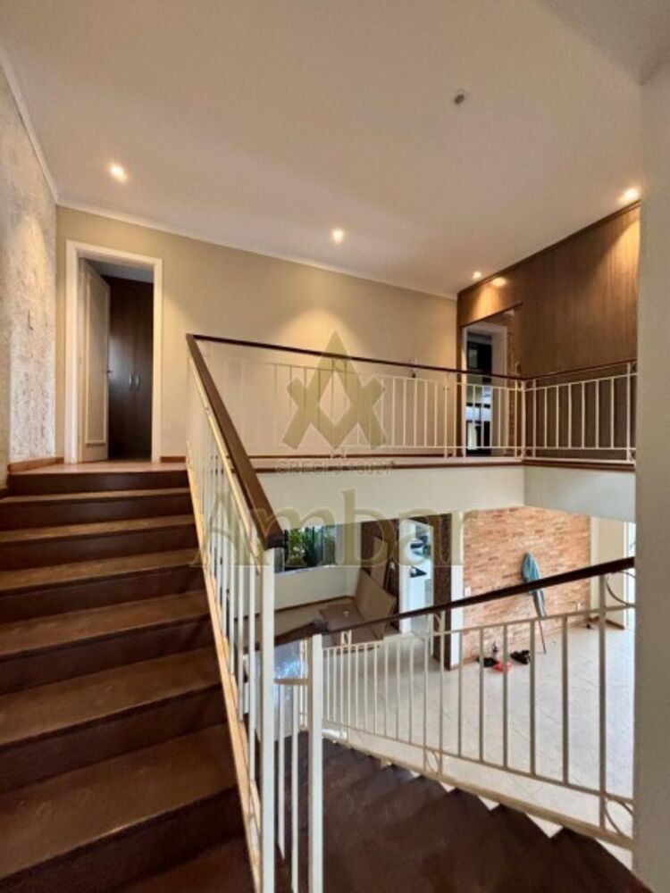 Sobrado à venda com 4 quartos, 406m² - Foto 1