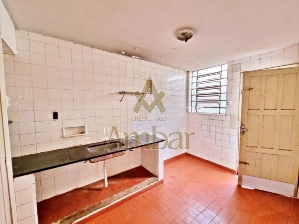 Prédio Inteiro à venda com 3 quartos, 178m² - Foto 1