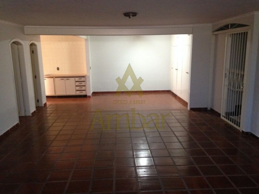 Sobrado à venda com 3 quartos, 330m² - Foto 2