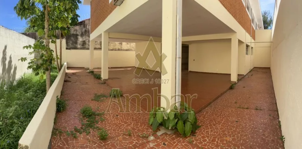 Casa à venda e aluguel com 6 quartos, 419m² - Foto 2