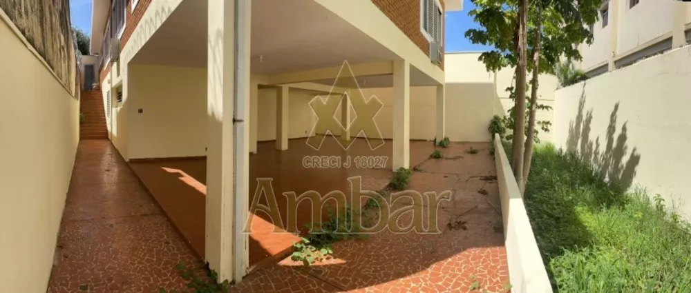 Casa à venda e aluguel com 6 quartos, 419m² - Foto 3