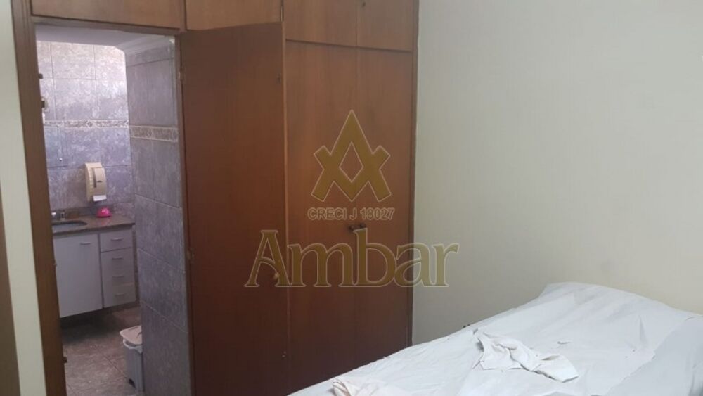 Casa para alugar com 3 quartos, 300m² - Foto 14