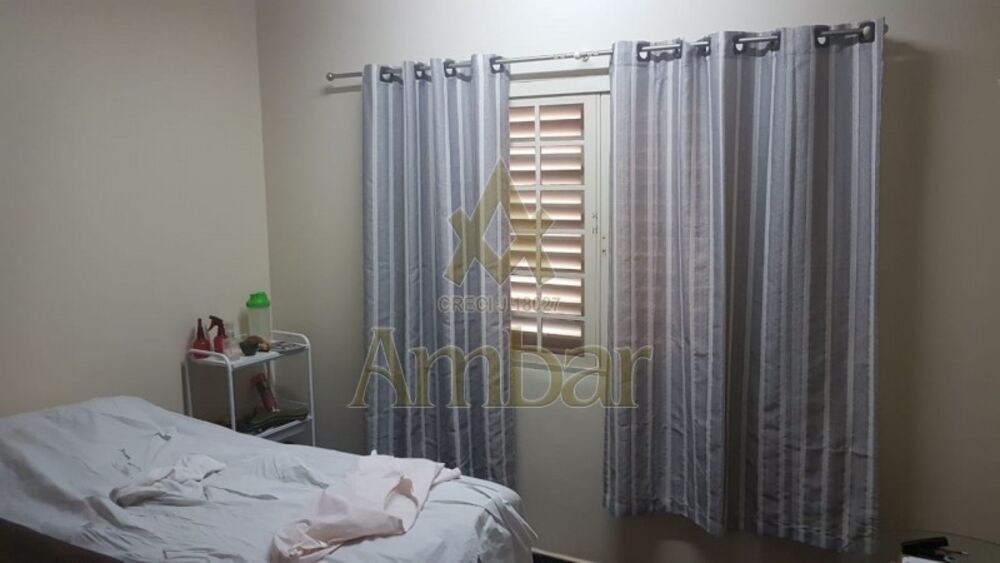 Casa para alugar com 3 quartos, 300m² - Foto 13