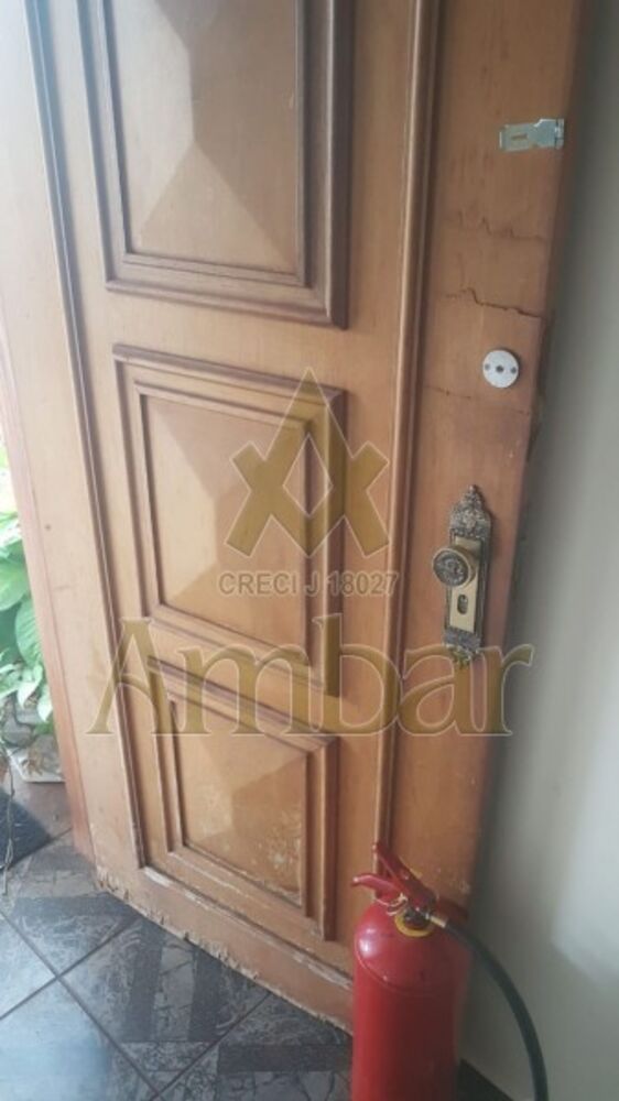 Casa para alugar com 3 quartos, 300m² - Foto 2