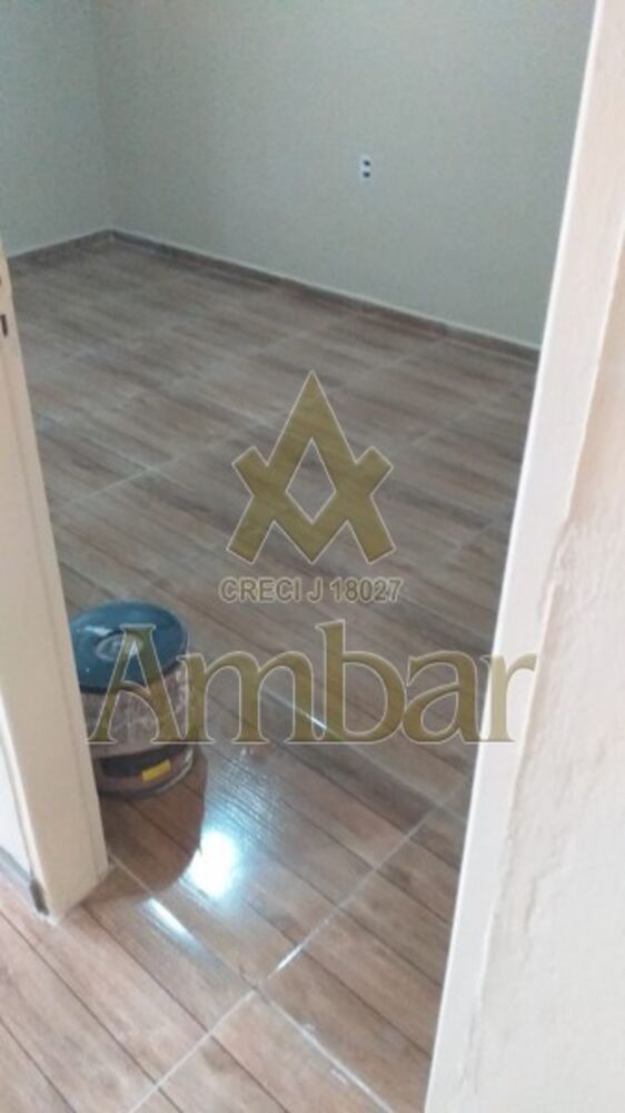 Casa à venda com 2 quartos, 64m² - Foto 6