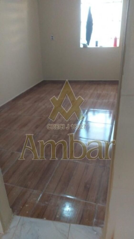 Casa à venda com 2 quartos, 64m² - Foto 2