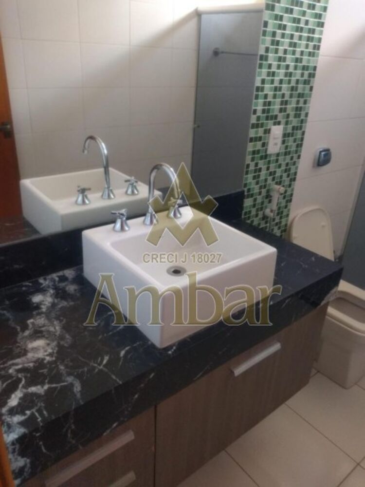 Casa à venda com 3 quartos, 210m² - Foto 2