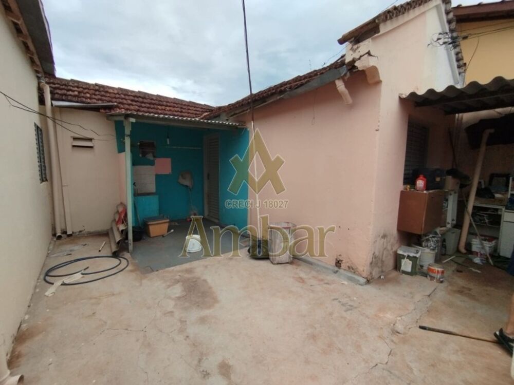 Casa à venda com 2 quartos, 126m² - Foto 2