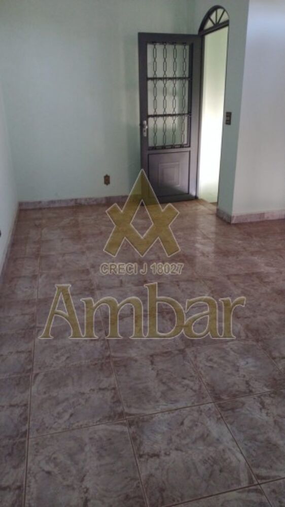 Casa à venda com 4 quartos, 200m² - Foto 1