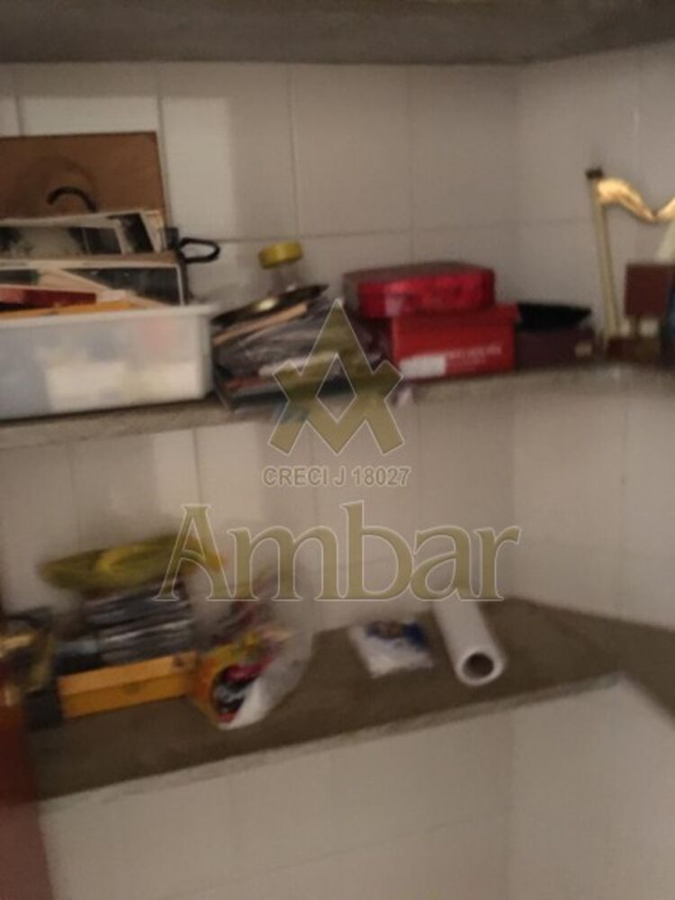 Casa à venda com 3 quartos, 230m² - Foto 2
