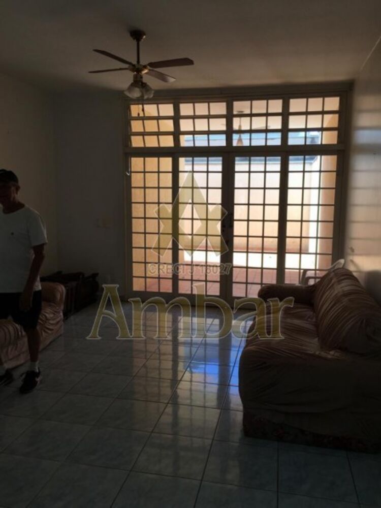 Casa à venda com 3 quartos, 230m² - Foto 10