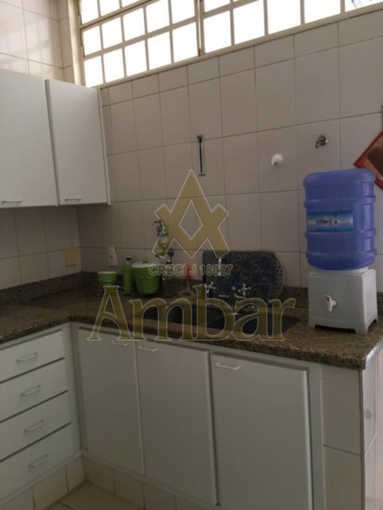 Casa à venda com 3 quartos, 230m² - Foto 4