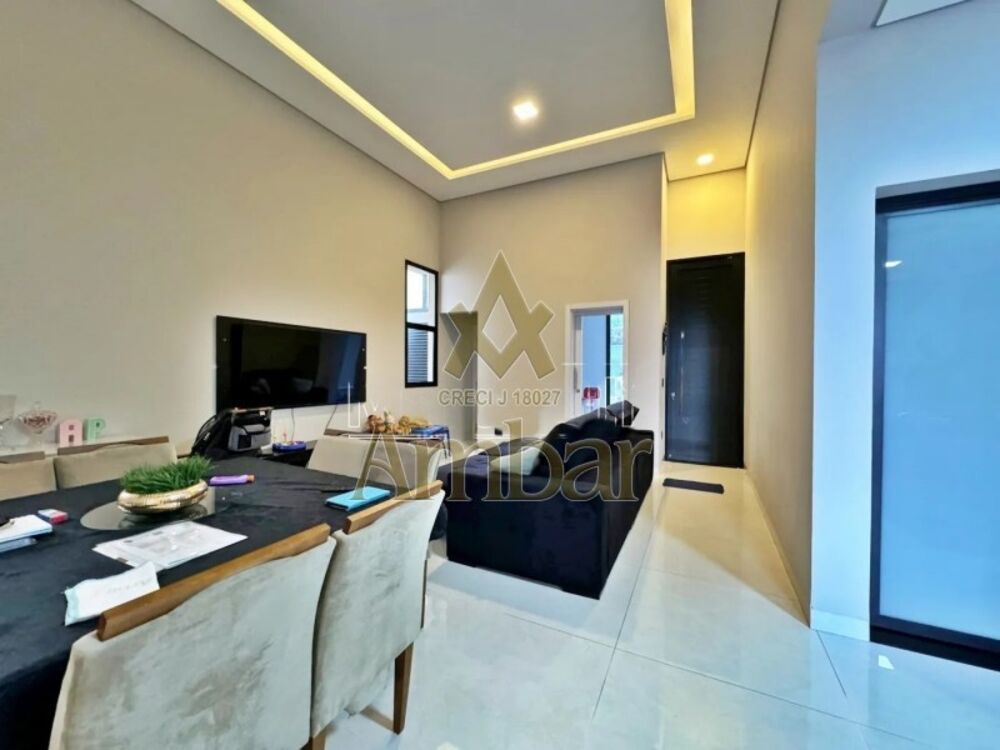 Casa de Condomínio à venda com 3 quartos, 186m² - Foto 2