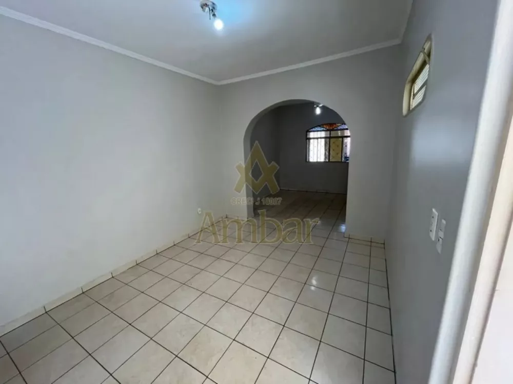 Casa à venda com 3 quartos, 124m² - Foto 2