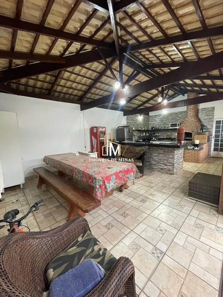 Sítio, 6 quartos, 1000 m² - Foto 3
