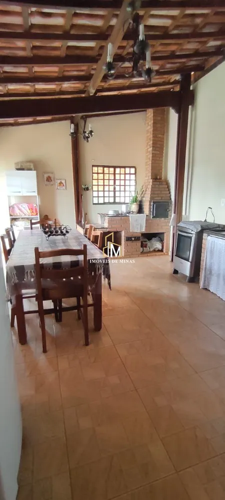 Sítio, 3 quartos, 2860 m² - Foto 1