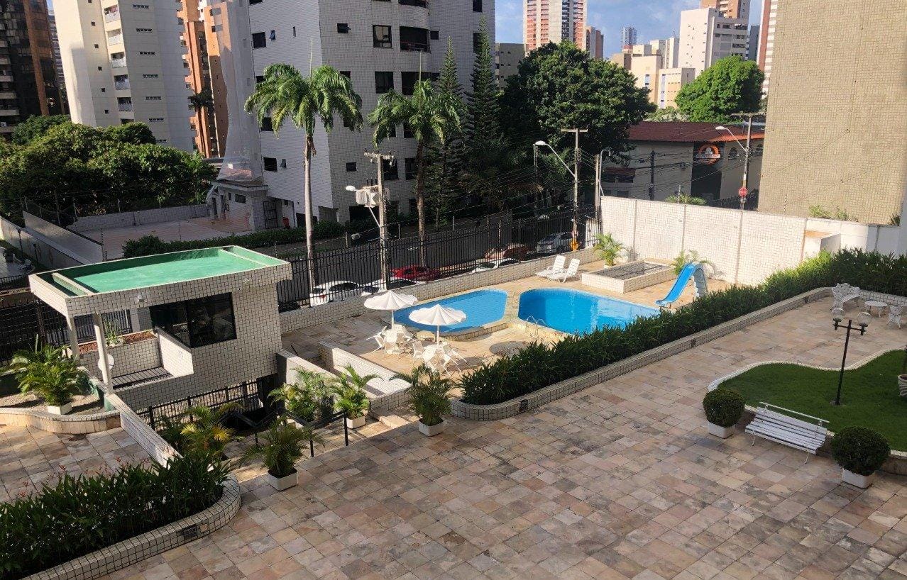 Apartamento à venda com 4 quartos, 240m² - Foto 4