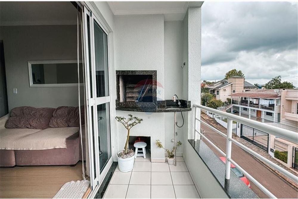 Apartamento à venda com 2 quartos, 72m² - Foto 3