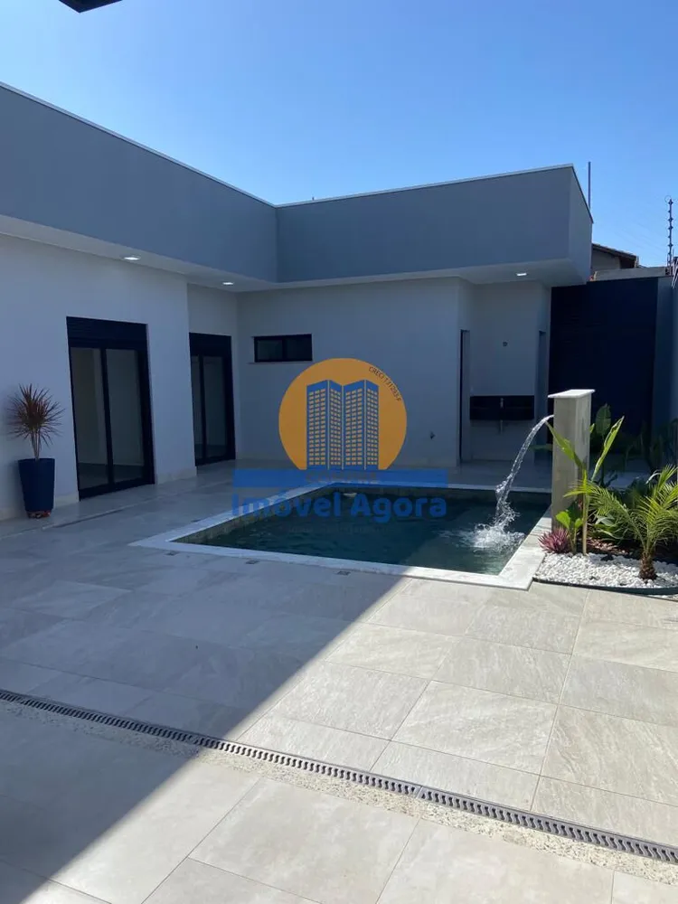 Casa, 3 quartos, 235 m² - Foto 2