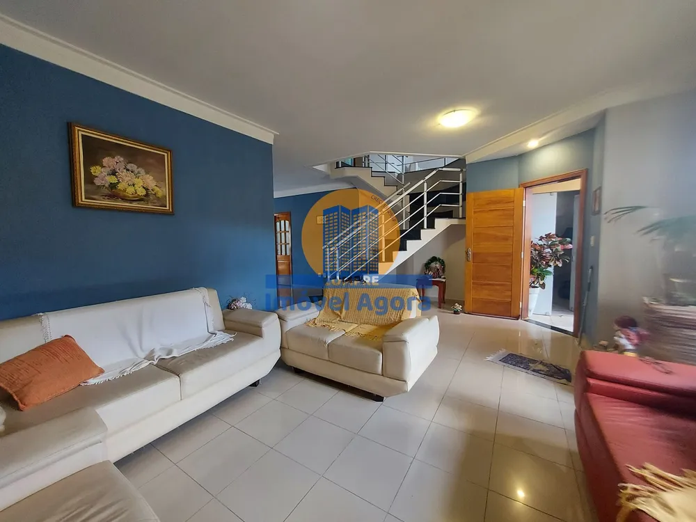 Sobrado, 4 quartos, 256 m² - Foto 2