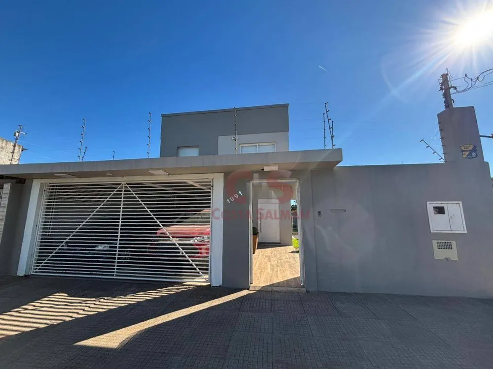 Casa, 3 quartos, 210 m² - Foto 1