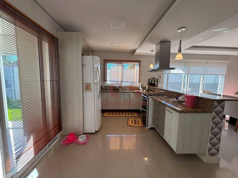 Casa, 3 quartos, 210 m² - Foto 7