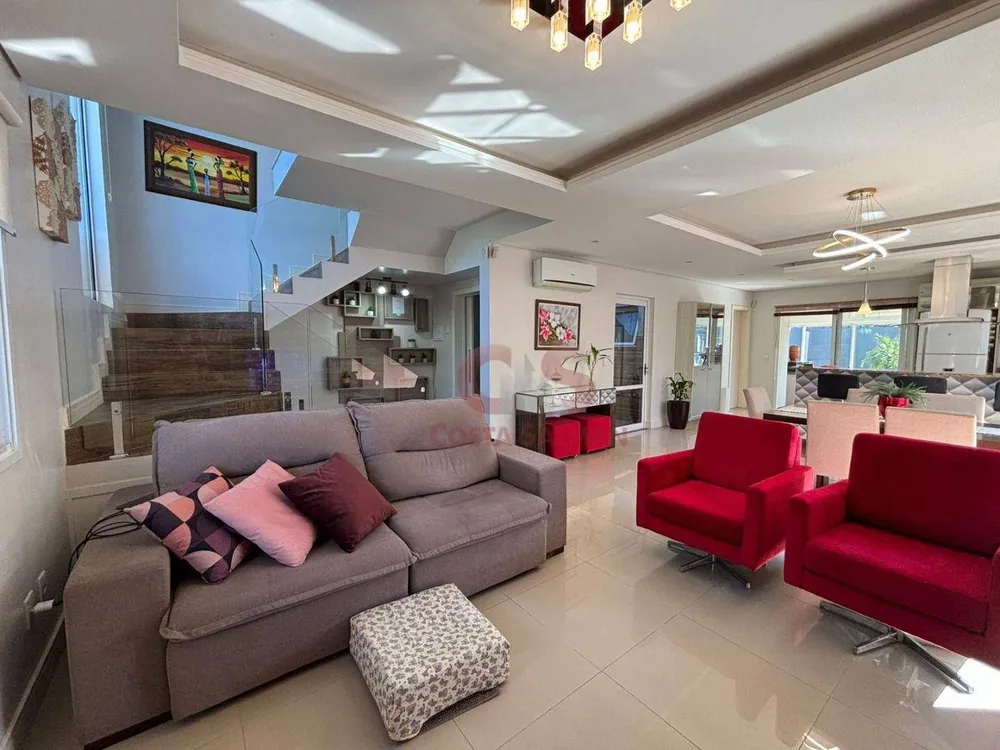 Casa, 3 quartos, 210 m² - Foto 3