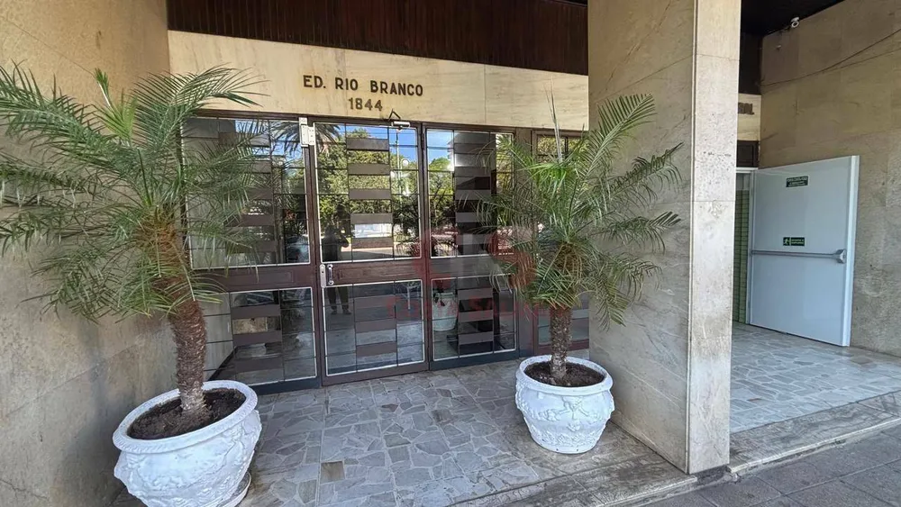 Apartamento, 3 quartos, 193 m² - Foto 1