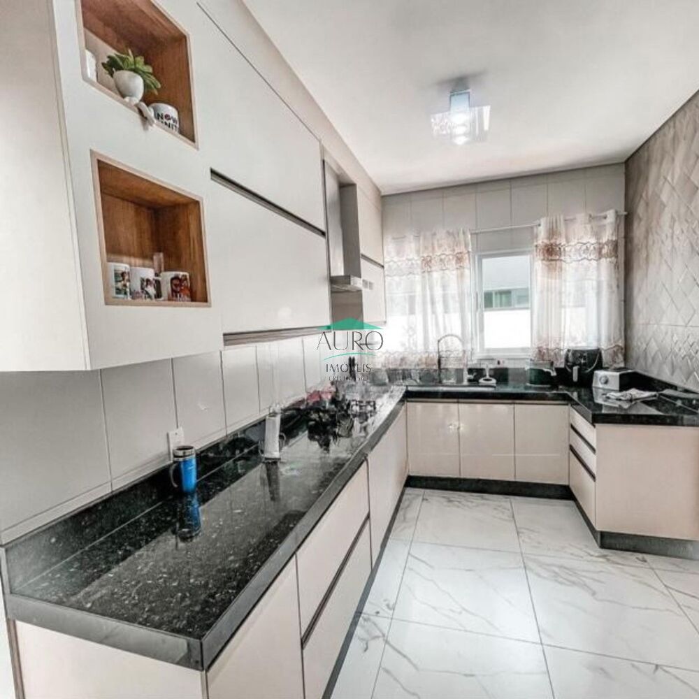 Sobrado, 3 quartos, 250 m² - Foto 4