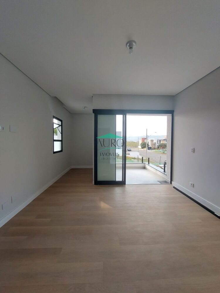 Sobrado, 3 quartos, 262 m² - Foto 1
