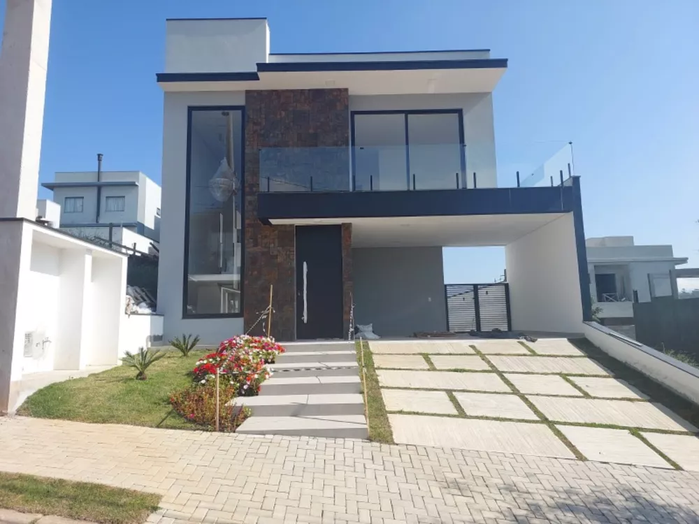 Sobrado à venda com 3 quartos, 250m² - Foto 2