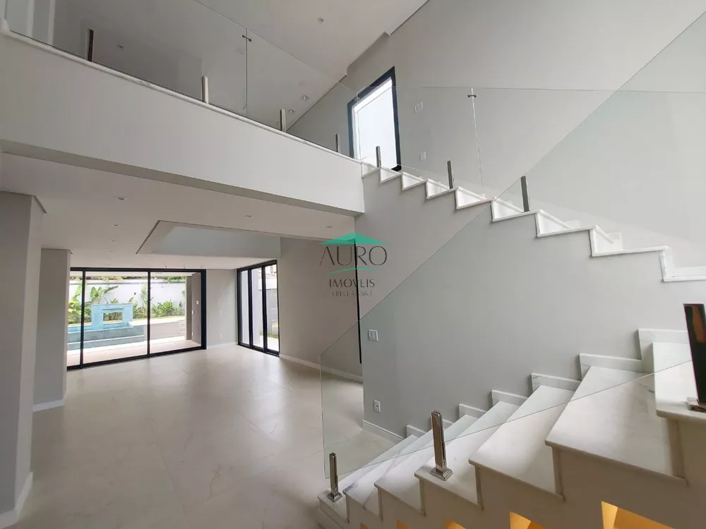 Sobrado à venda com 4 quartos, 266m² - Foto 2