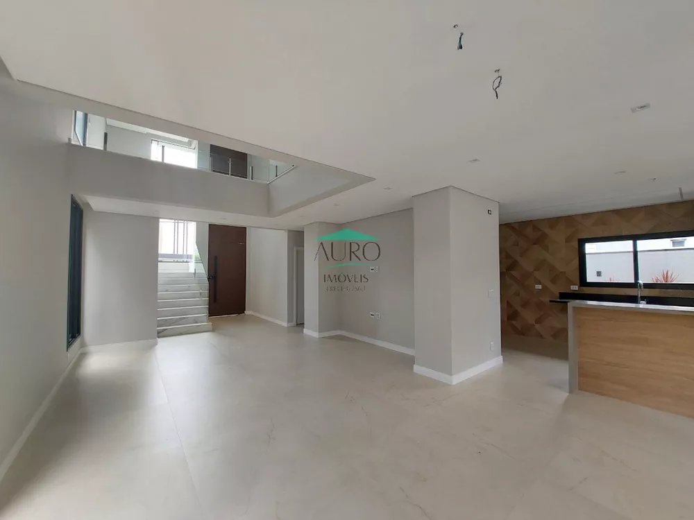 Sobrado à venda com 4 quartos, 266m² - Foto 3