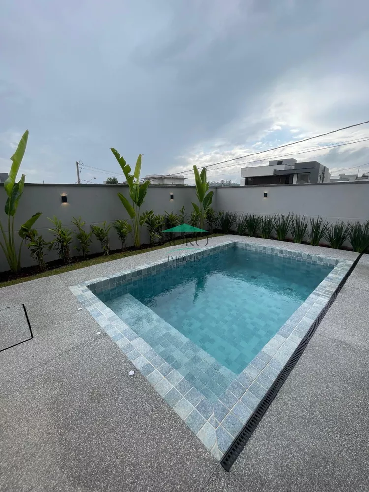 Sobrado, 3 quartos, 242 m² - Foto 3