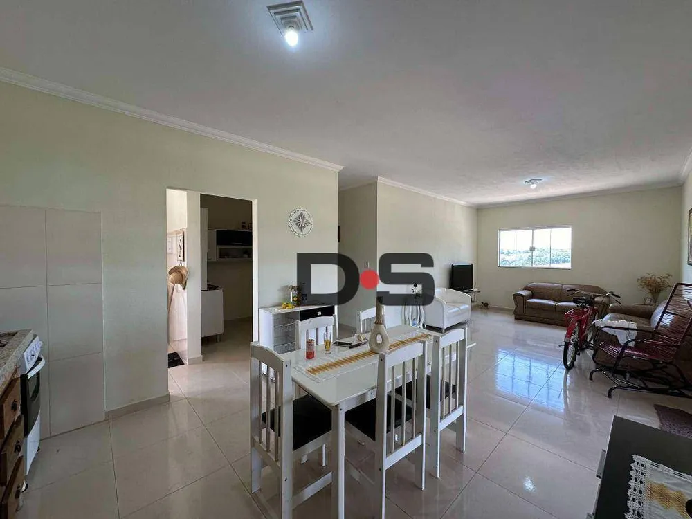Chácara, 3 quartos, 1000 m² - Foto 1