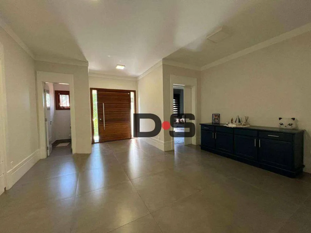 Chácara, 3 quartos, 1600 m² - Foto 1