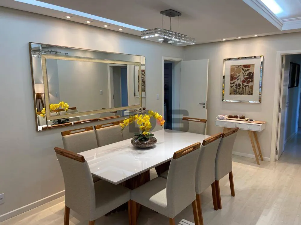 Apartamento, 3 quartos, 130 m² - Foto 1