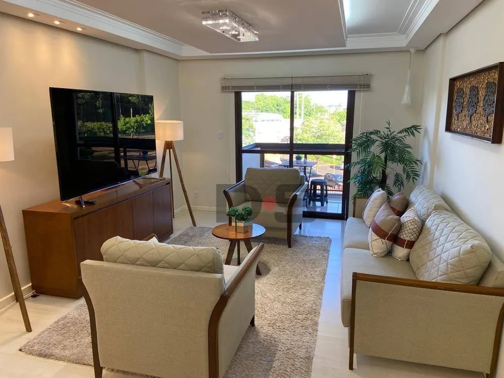 Apartamento, 3 quartos, 130 m² - Foto 1