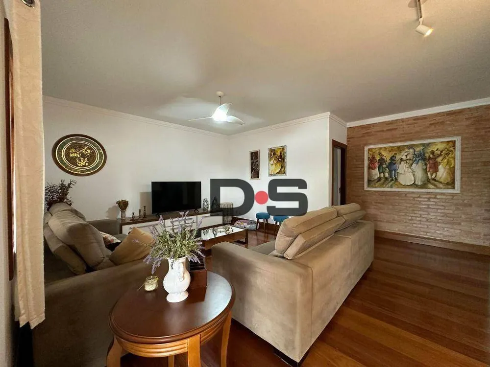 Casa, 3 quartos, 312 m² - Foto 4