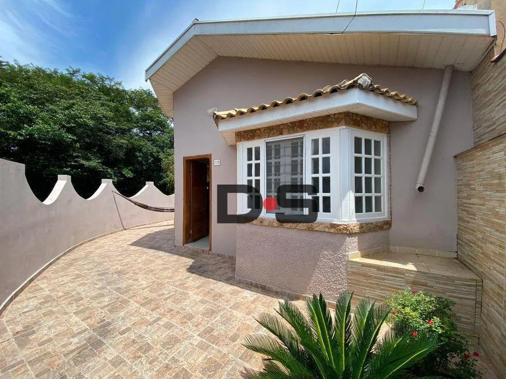 Casa, 4 quartos, 212 m² - Foto 2