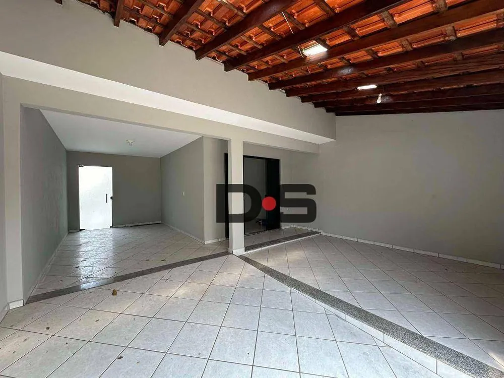 Casa, 2 quartos, 157 m² - Foto 1