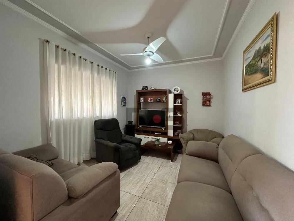 Casa, 2 quartos, 174 m² - Foto 1