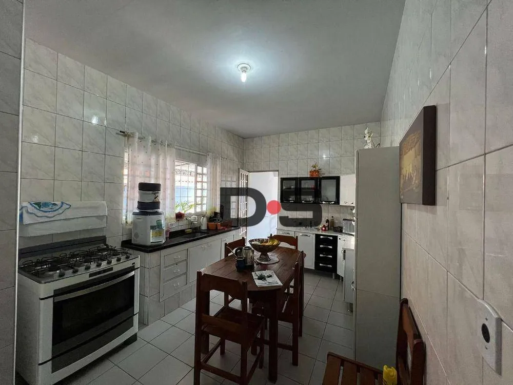 Casa, 3 quartos, 170 m² - Foto 4