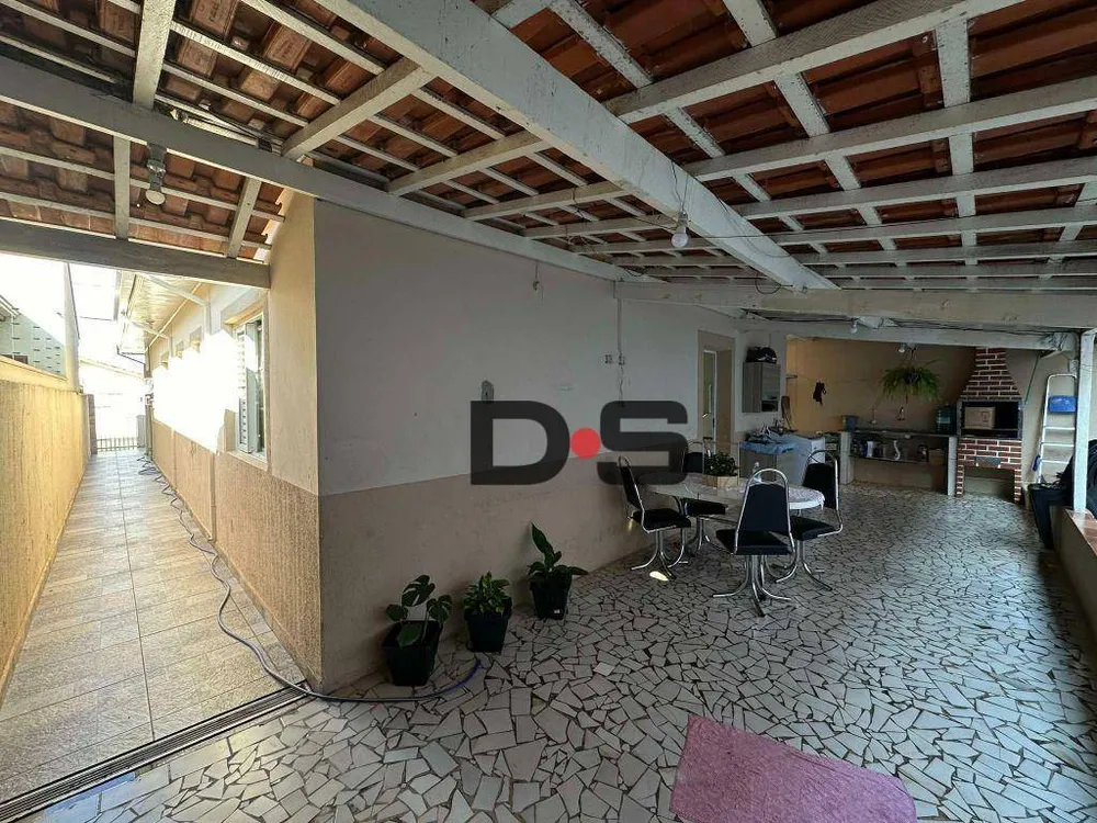 Casa, 3 quartos, 188 m² - Foto 2