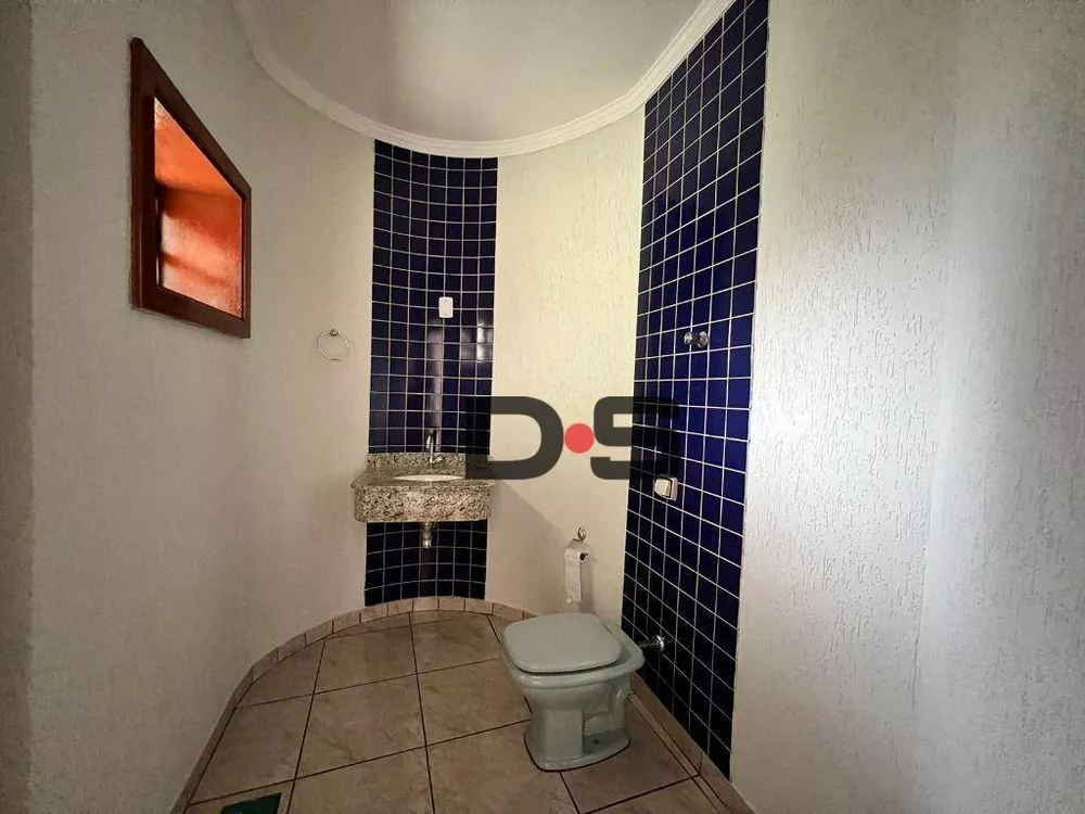 Casa à venda com 3 quartos, 162m² - Foto 3