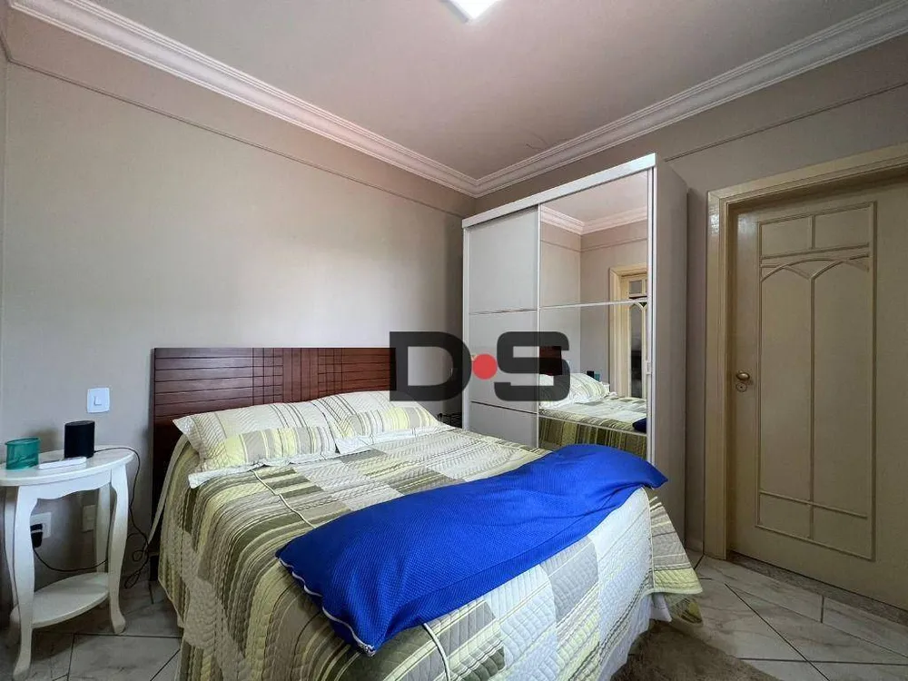 Casa, 4 quartos, 300 m² - Foto 4