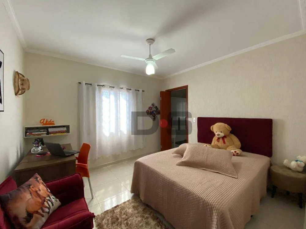 Casa, 3 quartos, 130 m² - Foto 1