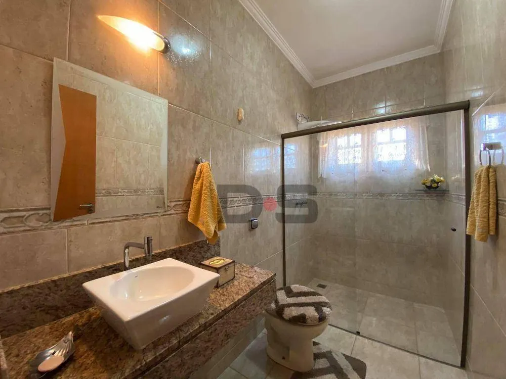 Sobrado, 4 quartos, 245 m² - Foto 2